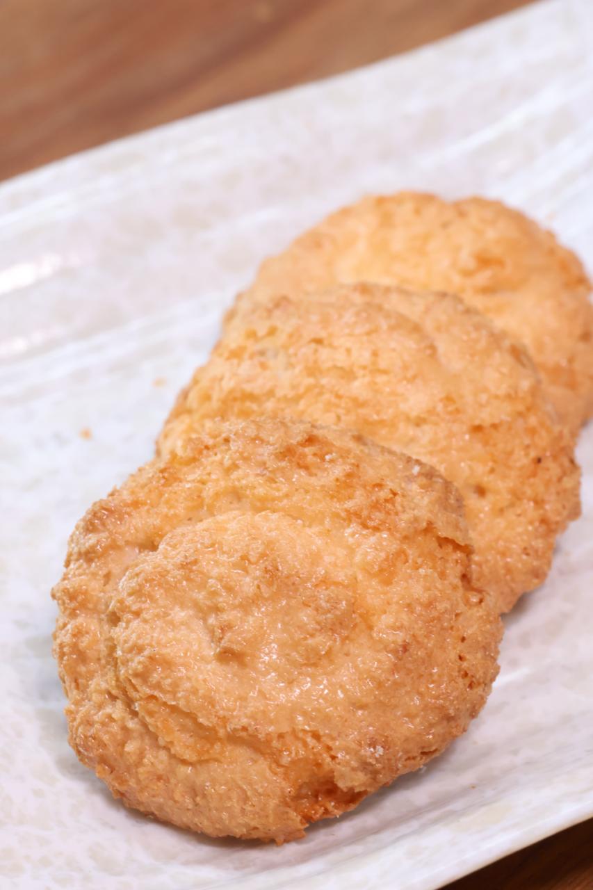Golden, chewy coconut macaroons fresh from the oven